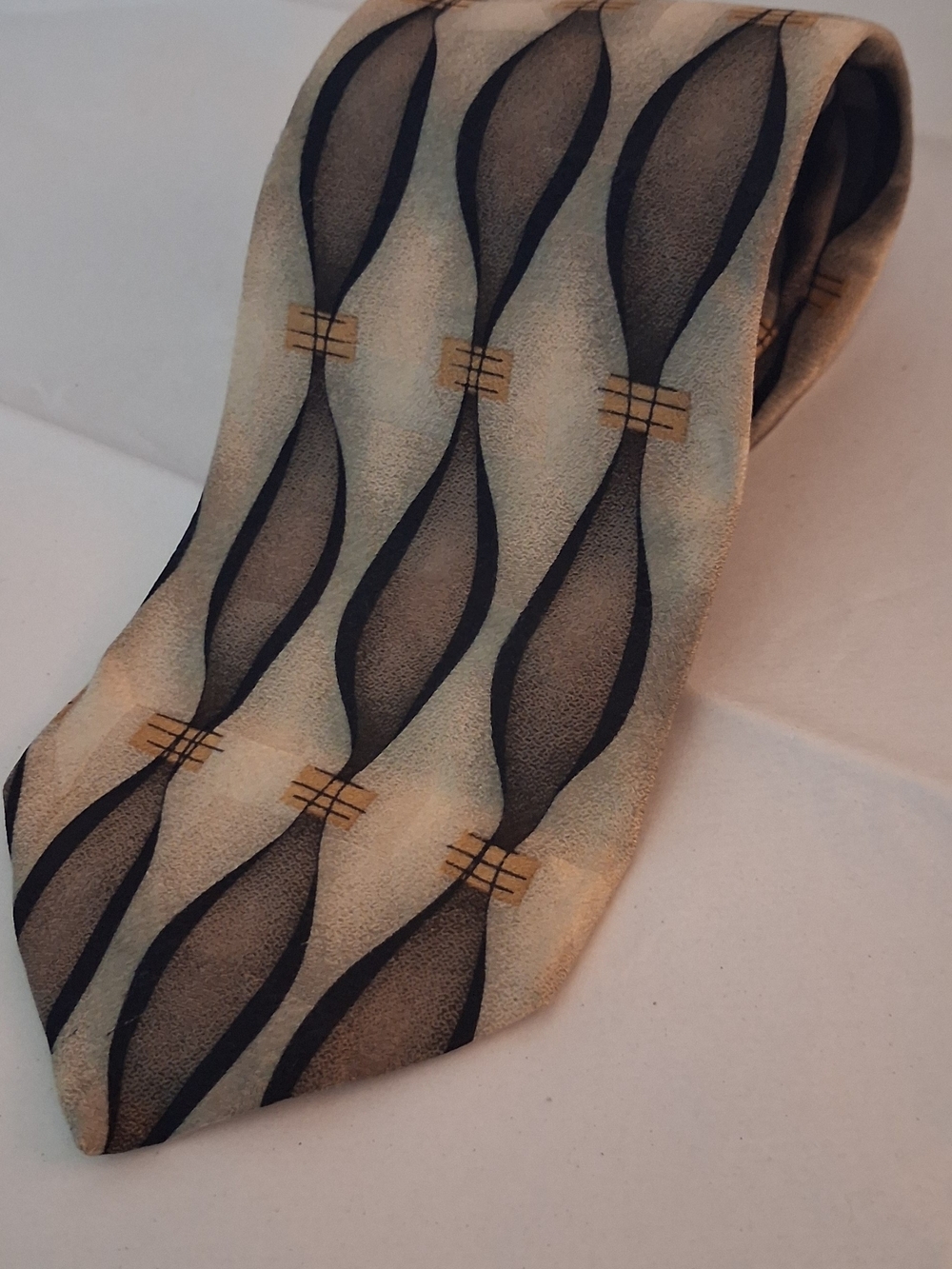 Cellini Linea Uomo Men's Silk Geometric Tie in Black & Gray Like New